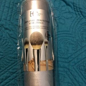 it Complexion Perfection 3 Piece Brush Set